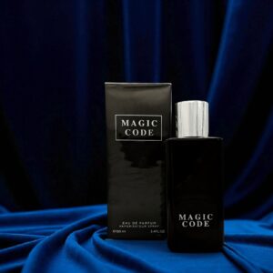 Perfume para caballero MAGIC CODE iris y atalcado. Con 100 ml. Dupe / inspiraci?n PC7216
